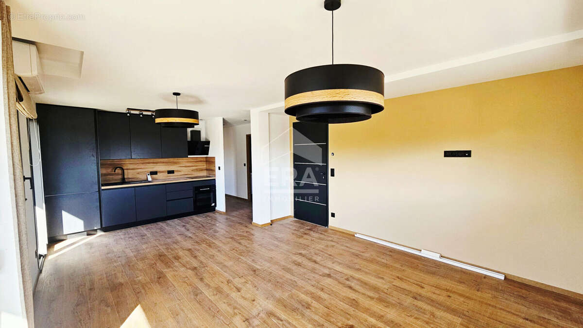 Appartement à VENCE