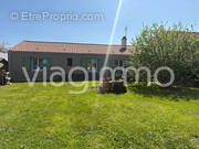 Maison à LA GENETOUZE