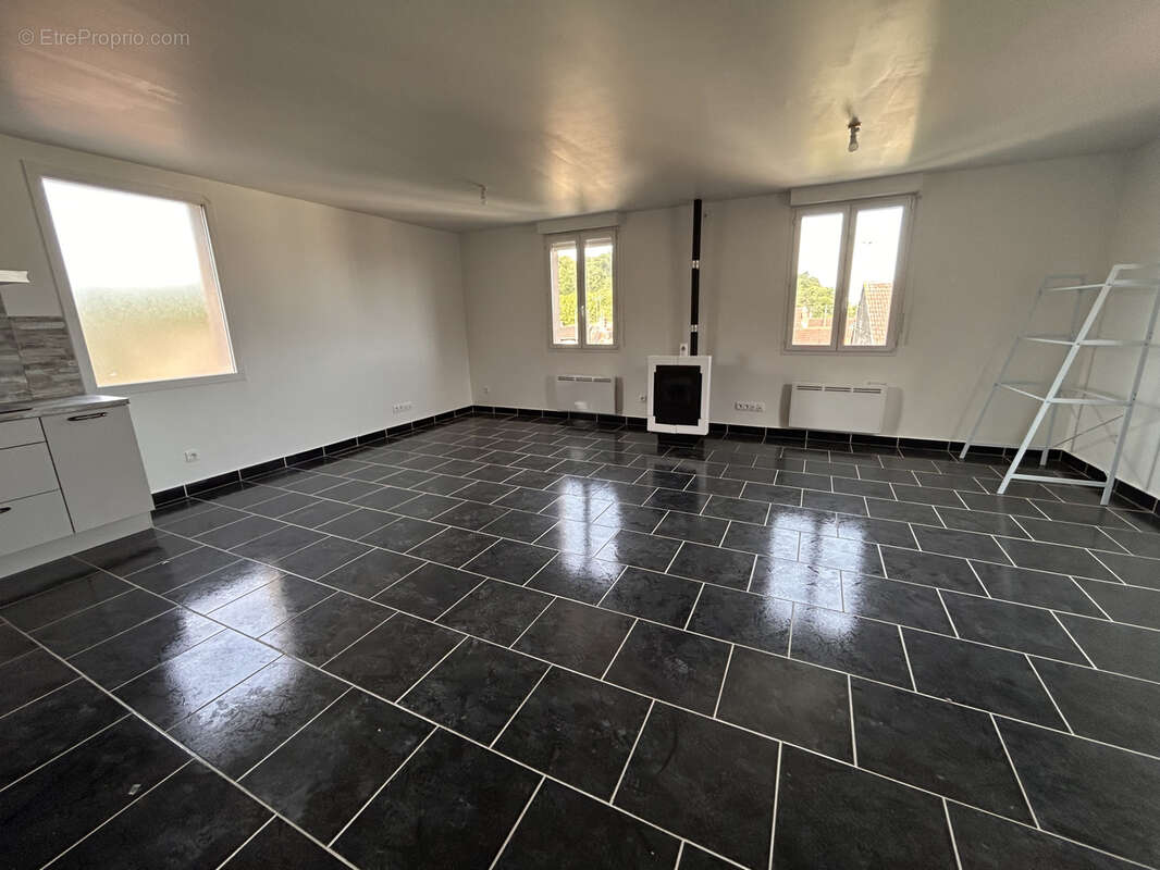 Maison à PONT-SAINTE-MAXENCE