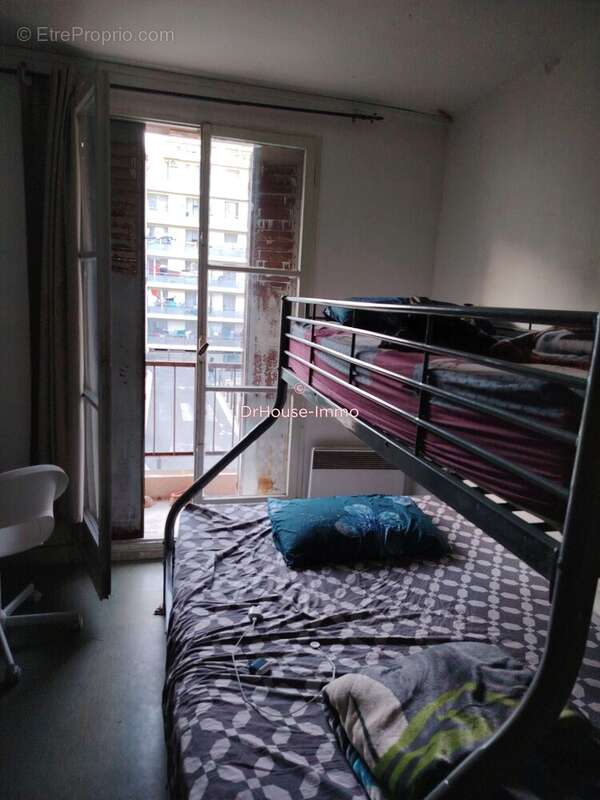 Appartement 61 m² à Marseille-3e  - photo 5