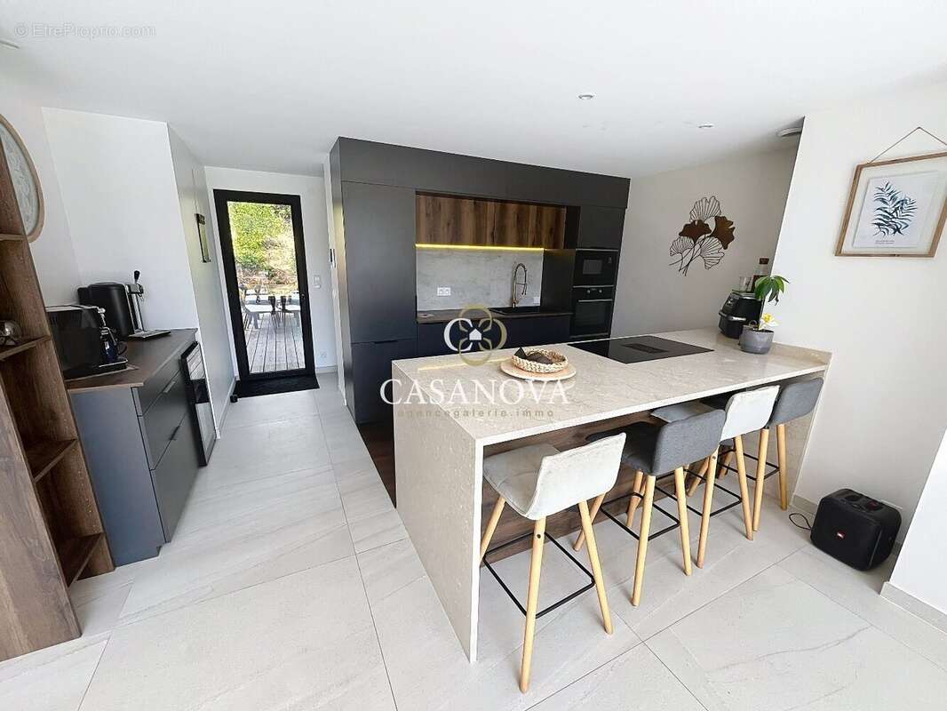 VUE PANORAMIQUE, dans un environnement calme et verdoyant sans être isolé, VILLA CONTEMPORAINE 2023 située dans un quartier rési - photo 19