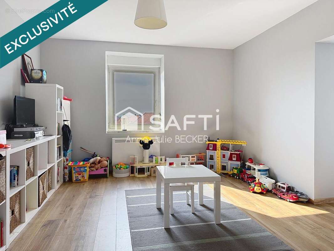 Maison 137 m² à Schmittviller  - photo 6