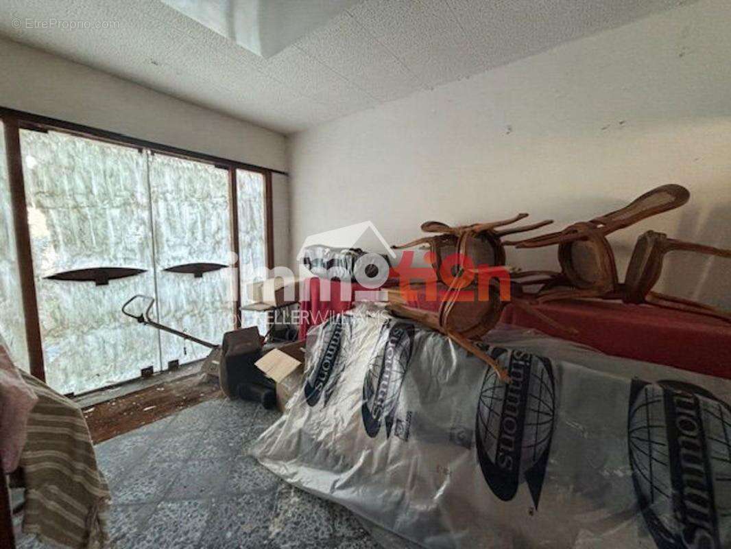 Maison à FEUQUIERES-EN-VIMEU