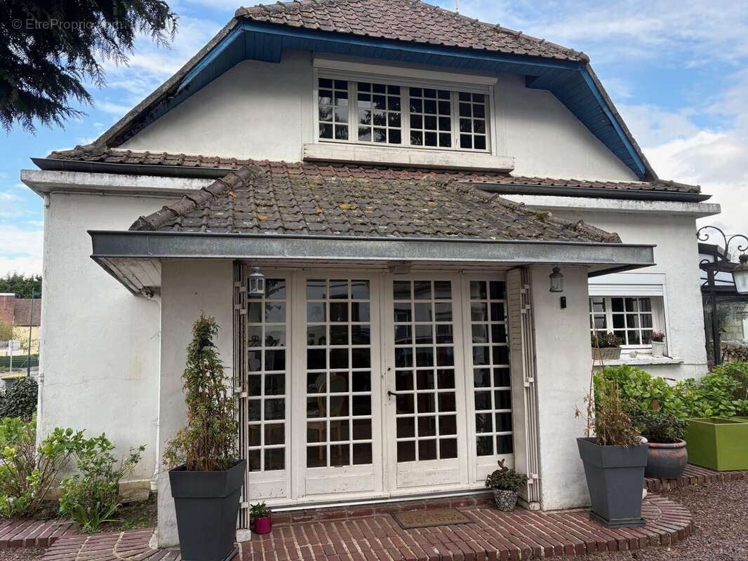 Maison 66 m² à Longpre-Les-Corps-Saints  - photo 7