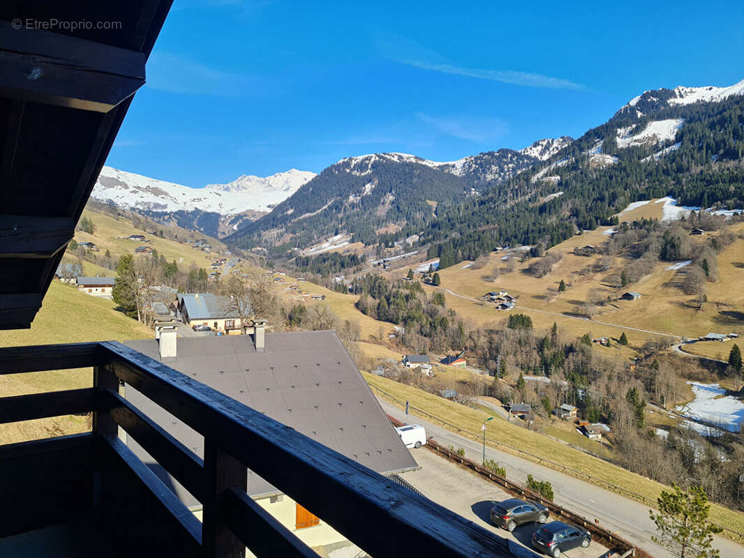 Appartement à HAUTELUCE