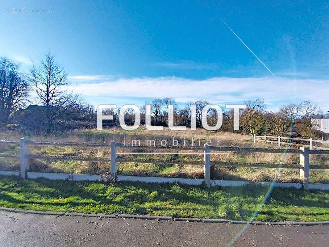 Terrain à AUBERVILLE