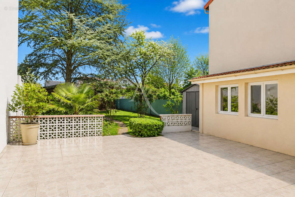 Maison Gagny 5 pièce(s) 97 m2 - photo 13