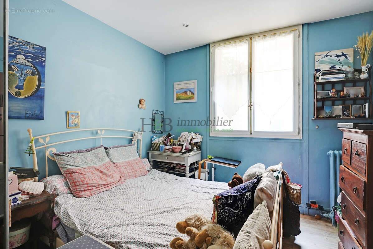 Commerce à PARIS-16E