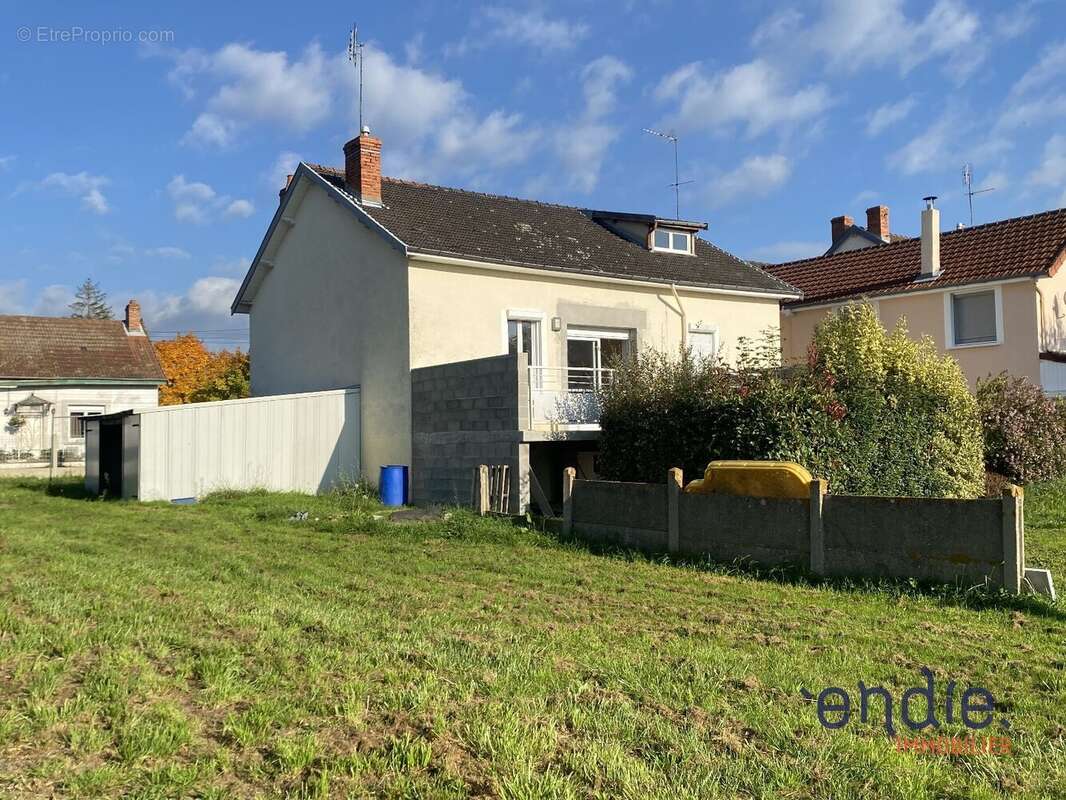 Maison à PARAY-LE-MONIAL