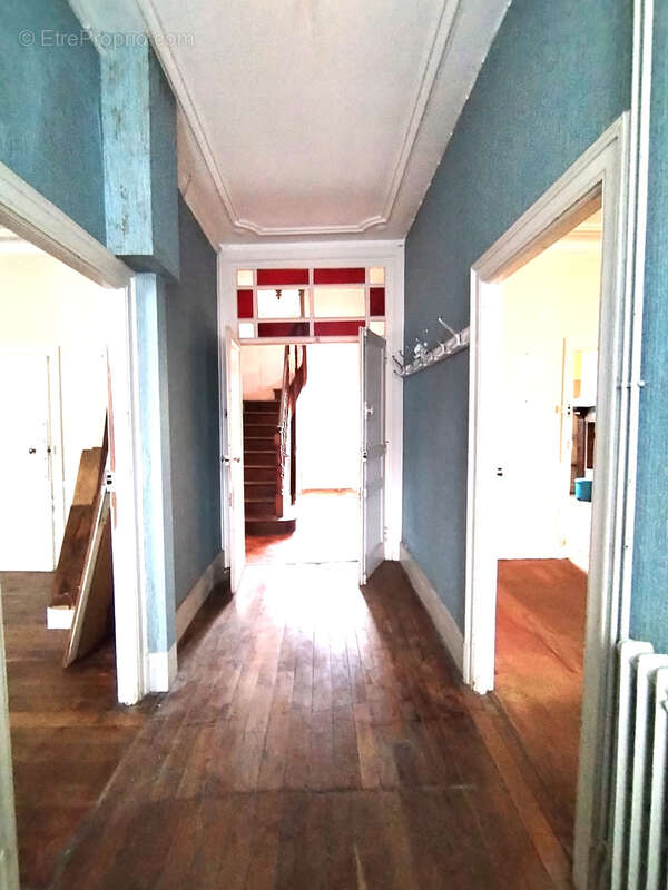 Maison à LOUVIGNE-DU-DESERT