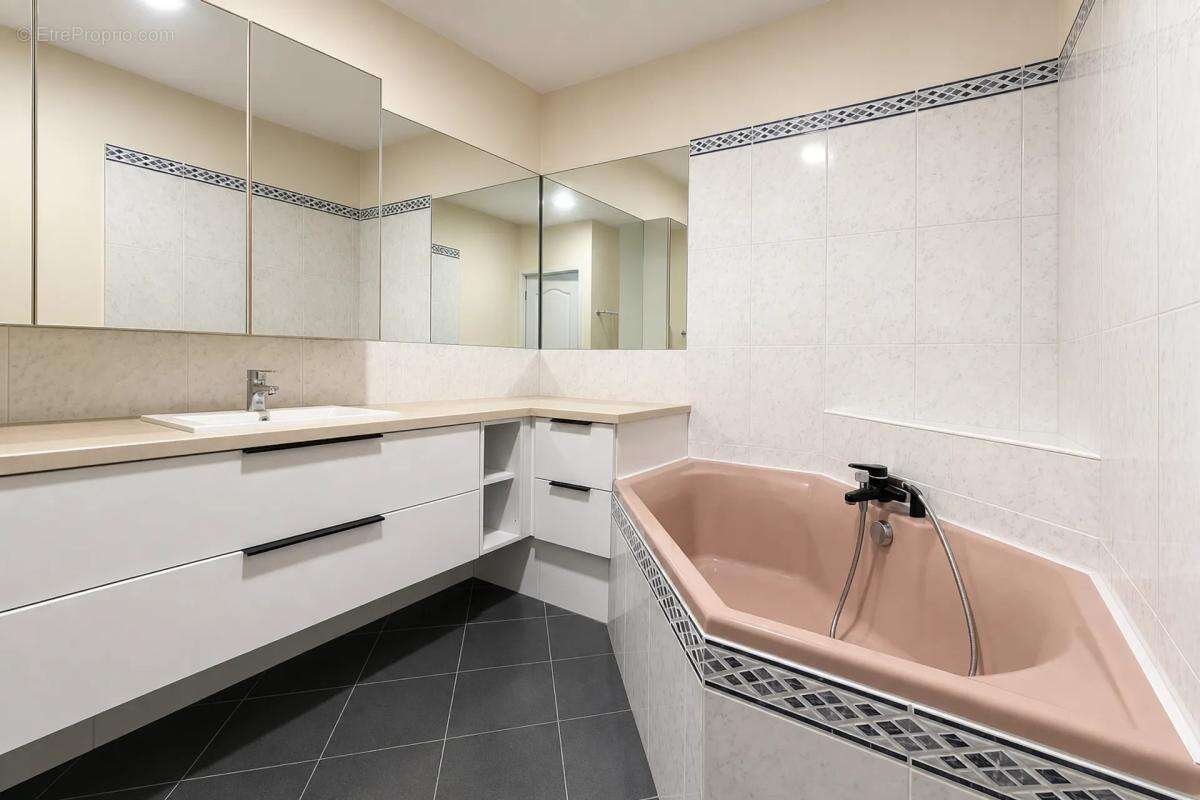 Appartement à CALUIRE-ET-CUIRE