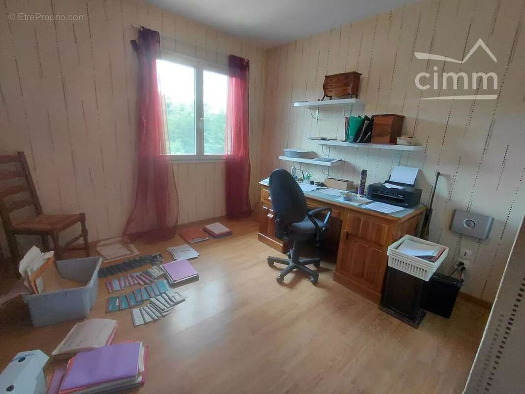 Maison plain-pied de 2005 – 100 m² habitables –1830 m2 de terrain clos - photo 12