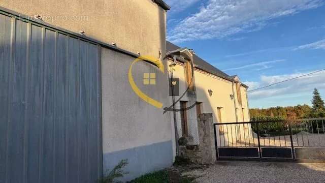 Maison à SAINT-MARTIN-D&#039;AUXIGNY