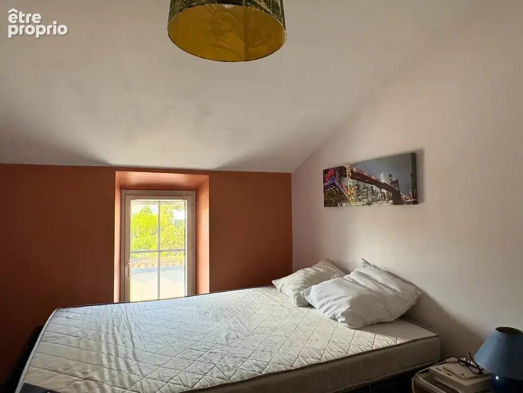 MAISON DE VILLE avec jardin arboré de 260 m2 et garage, à 450 m du Jardin Public ! - photo 10