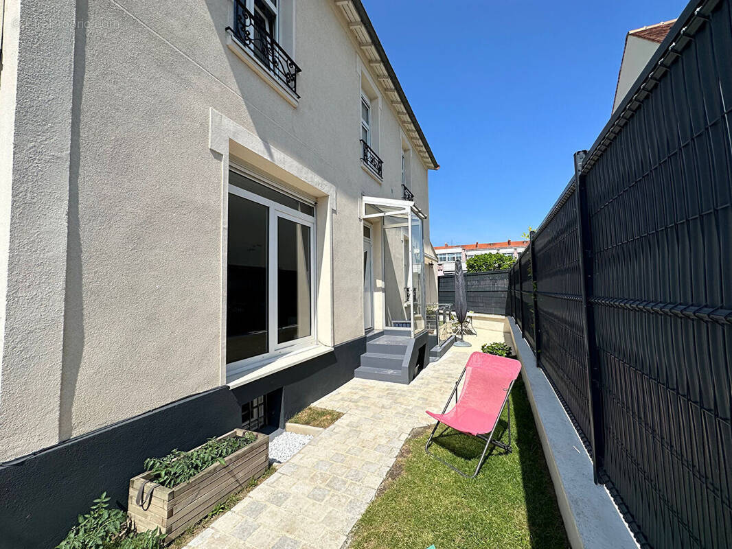 Maison à BEZONS