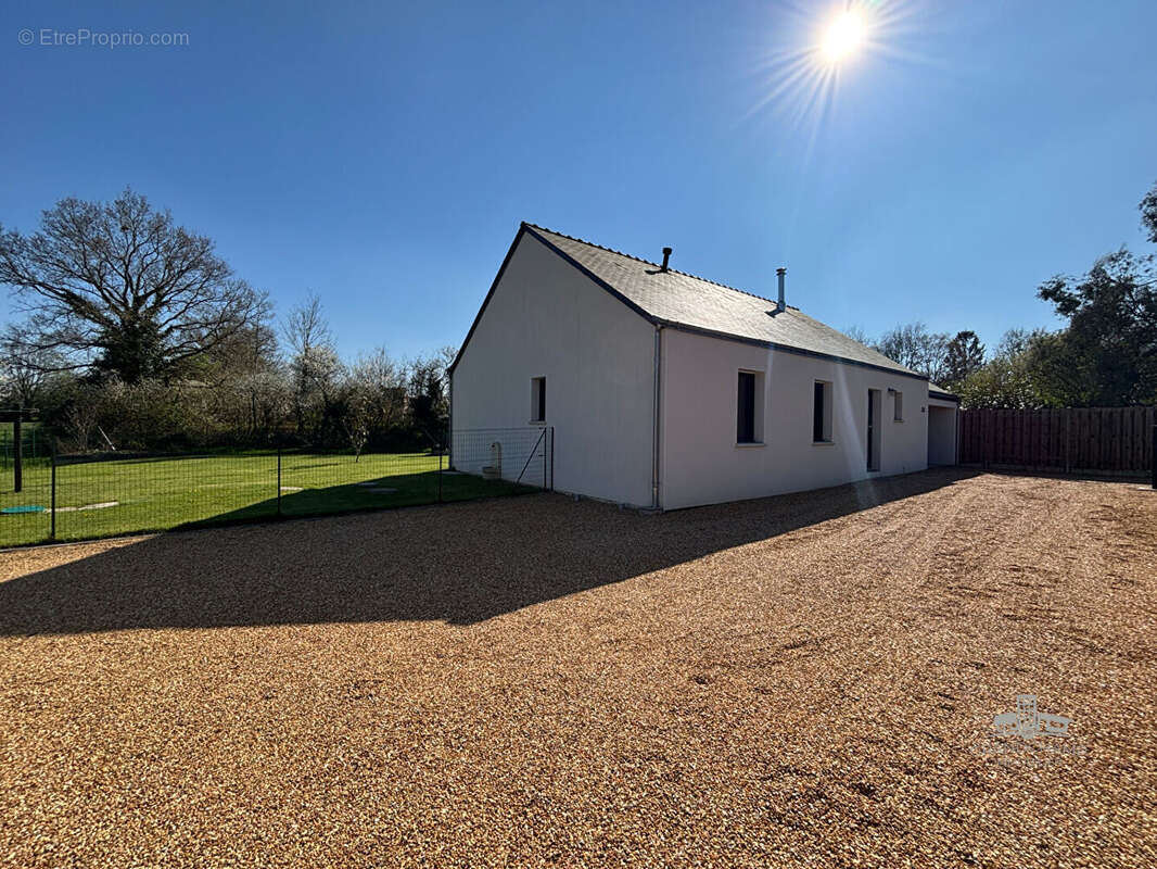 Maison à GRANDCHAMPS-DES-FONTAINES