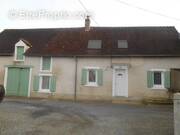 Maison à SAINT-MARCEL