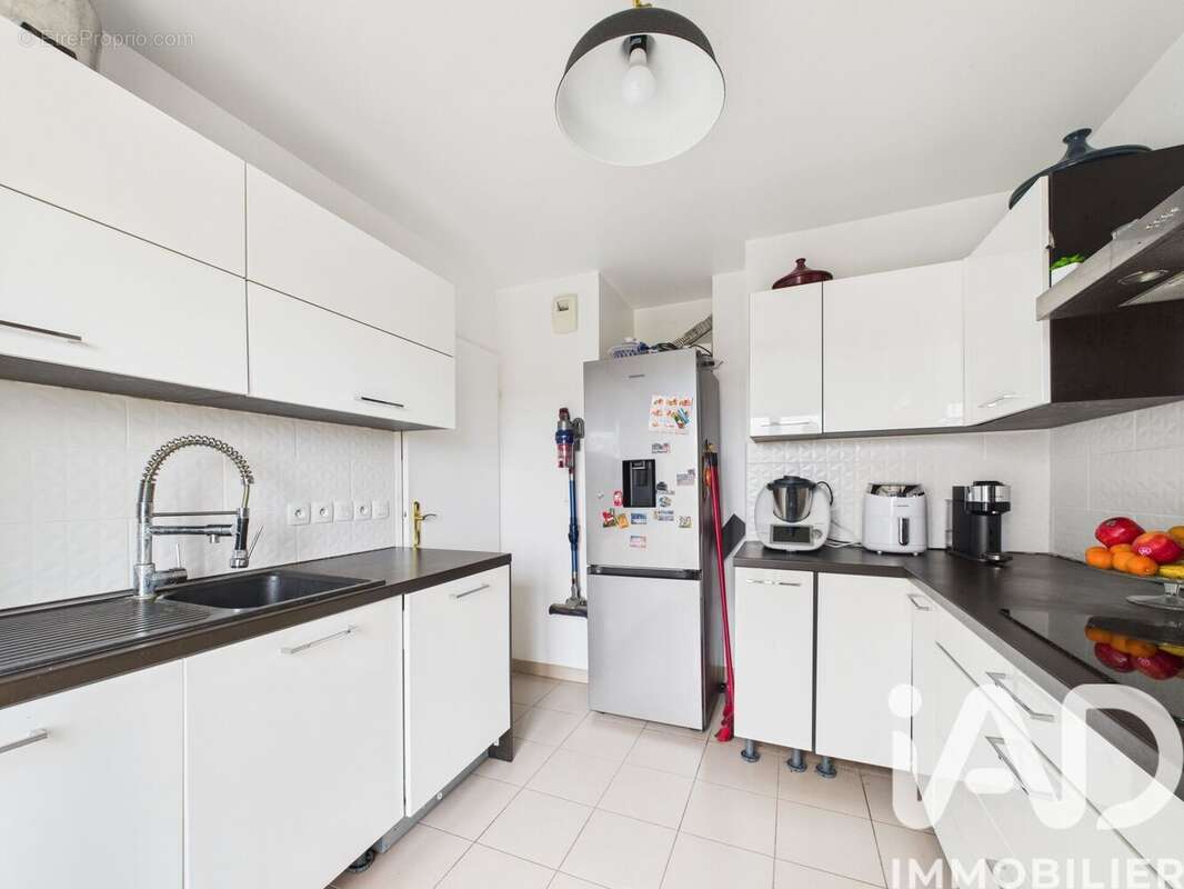 Photo 3 - Appartement à CORBEIL-ESSONNES