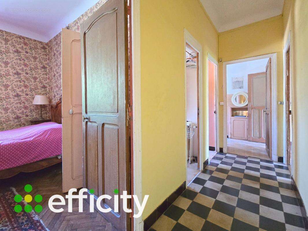 Maison 192 m² à Saint-Raphael  - photo 10