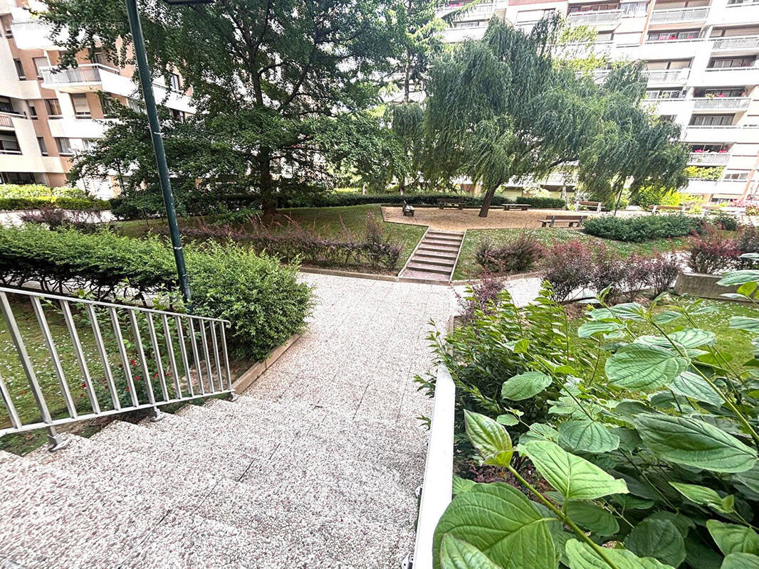 Appartement à PARIS-19E