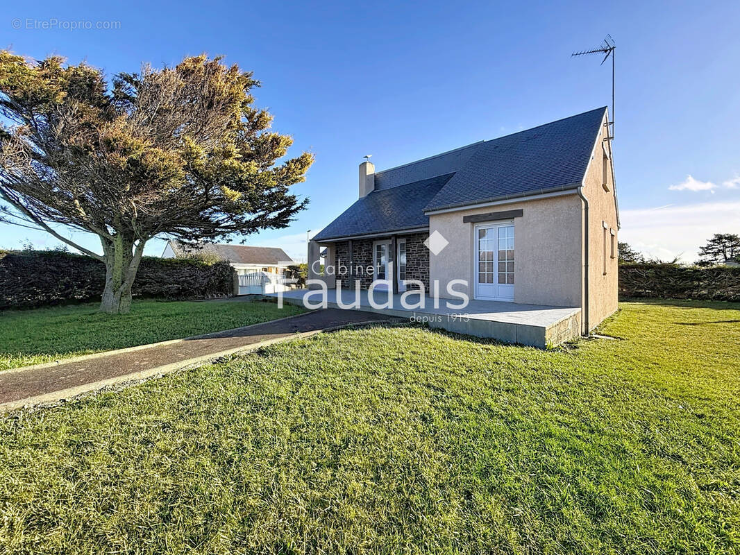 Maison à GOUVILLE-SUR-MER