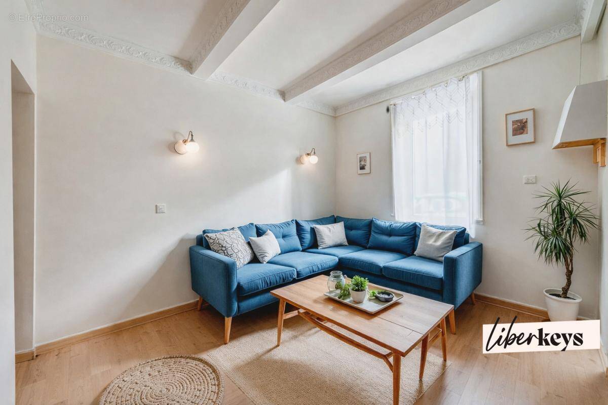Appartement à SAINT-CHAMAS
