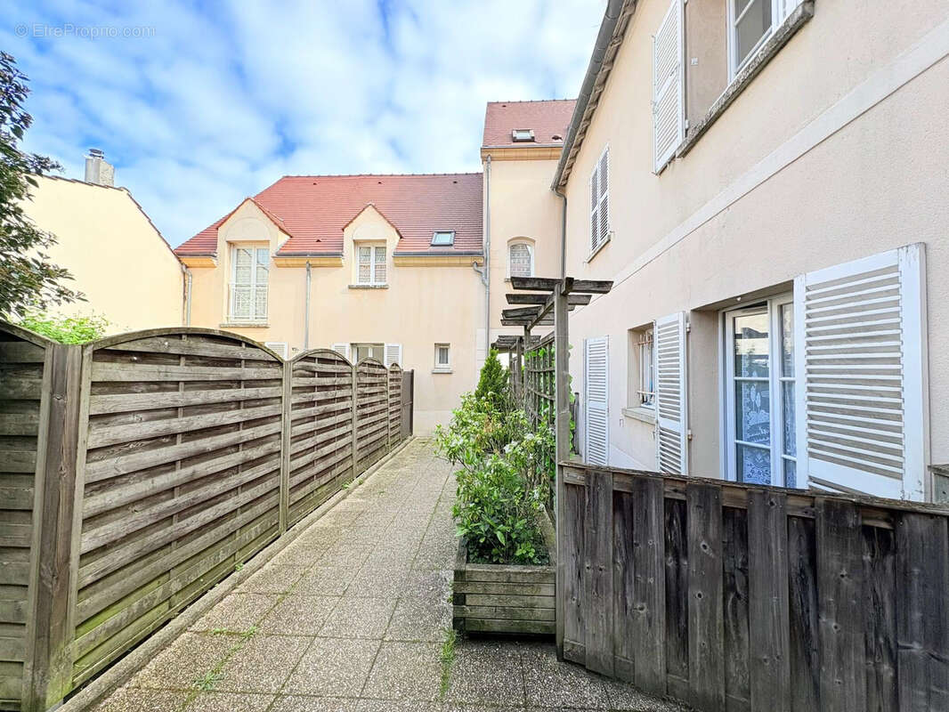 Appartement à LIMOURS