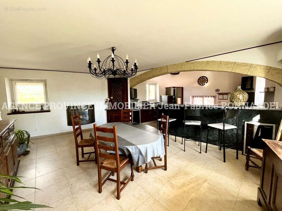 Maison à ROCHEBRUNE