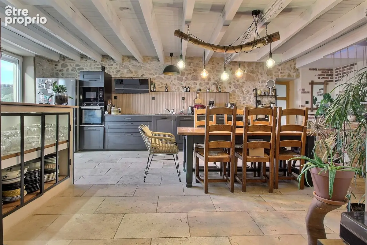 COLLONGE EN CHAROLLAIS, maison  5 pièce(s) 150 m2 - photo 3