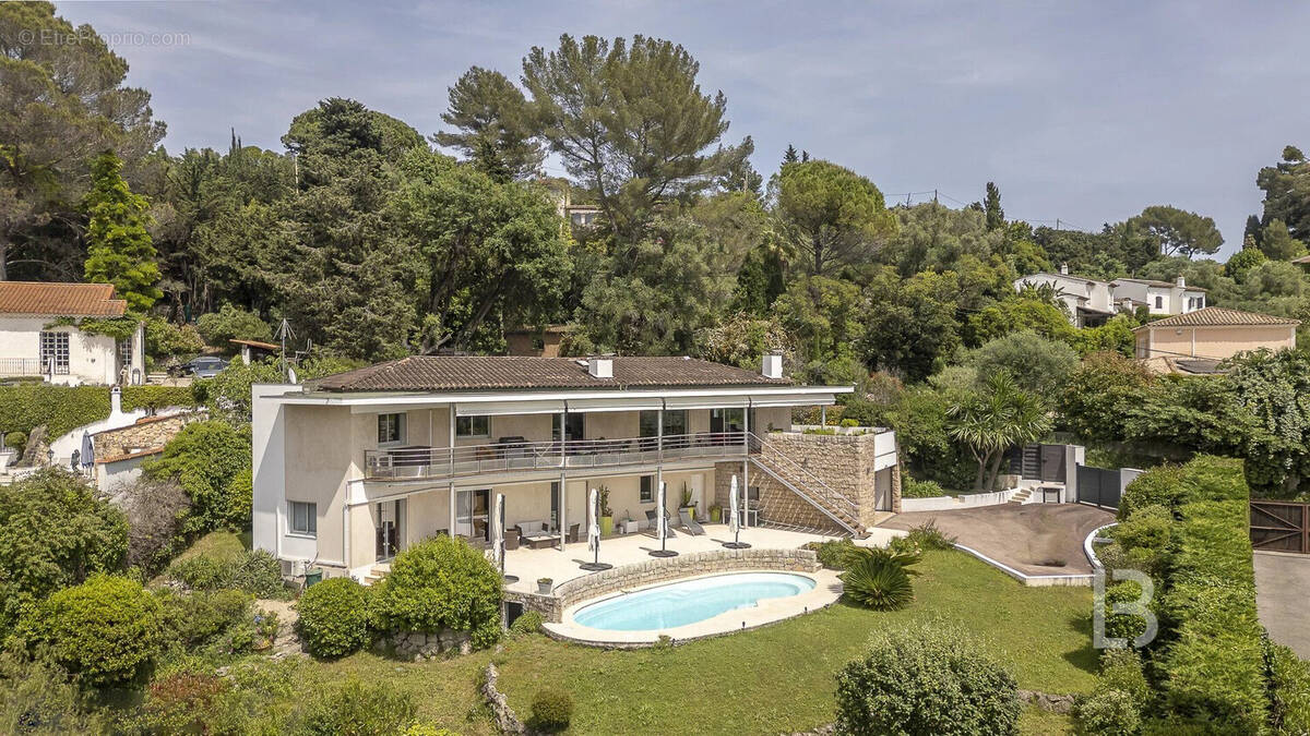 Maison à MOUGINS