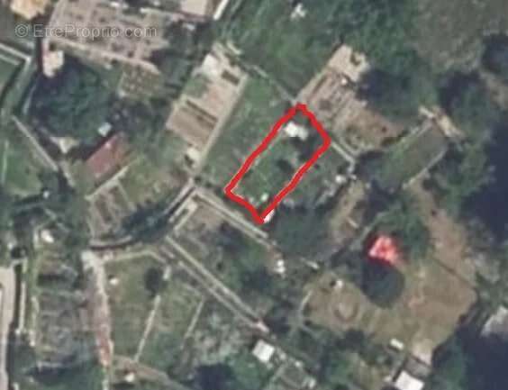 Appartement à PUGET-THENIERS