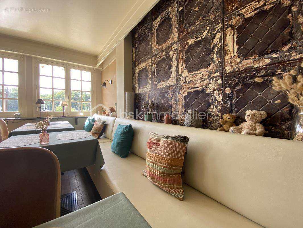 Commerce à LA VICOMTE-SUR-RANCE