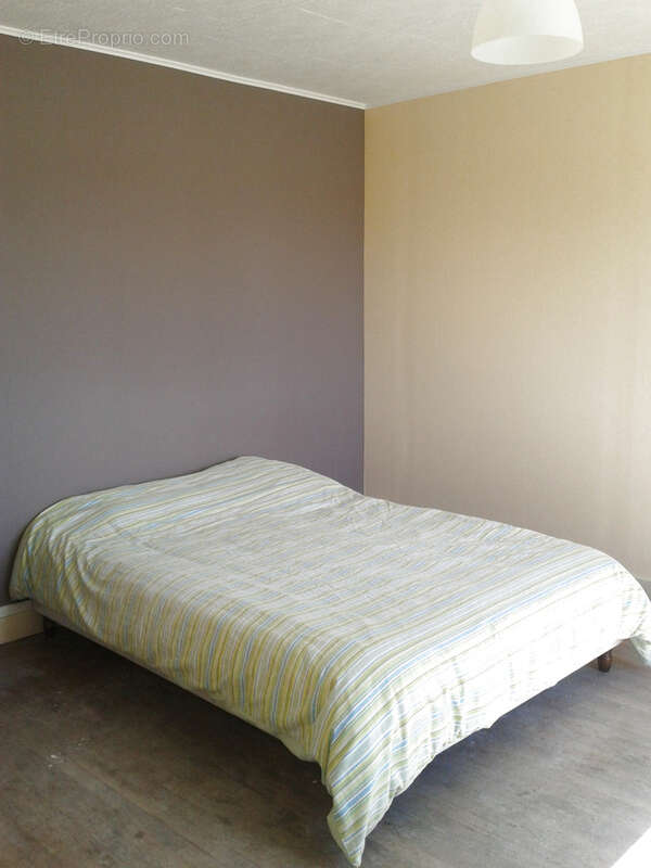 Maison à LA CHAPELLE-AUX-CHASSES