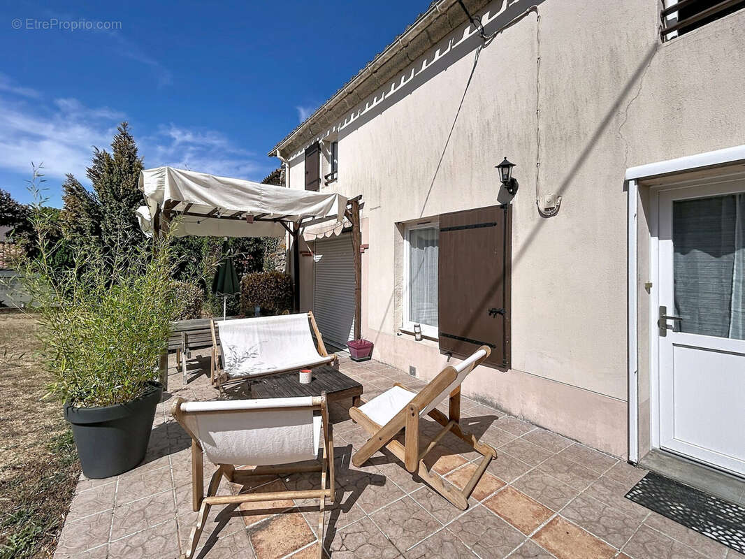 Maison 86 m² à Getigne  - photo 3