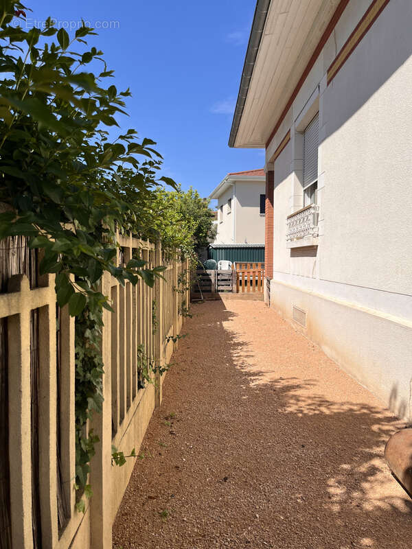 Maison à VILLEFRANCHE-SUR-SAONE