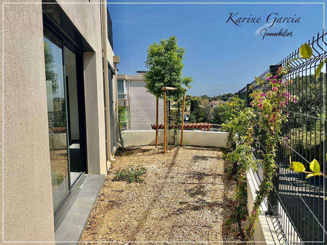 Appartement à SIX-FOURS-LES-PLAGES