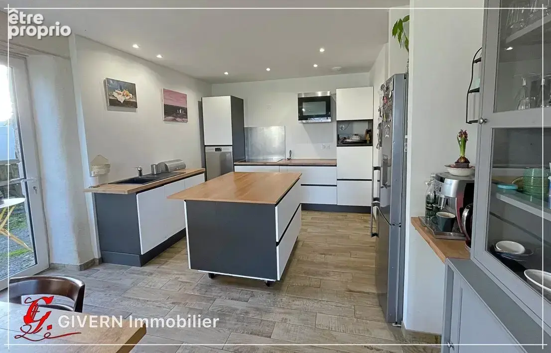 Maison 192 m² à Sainte-Helene  - photo 7