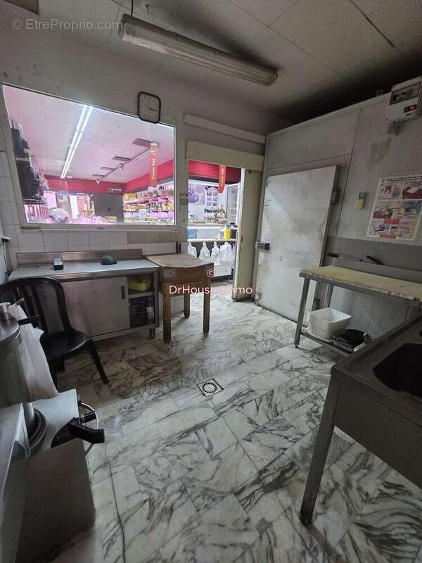 Commerce à MARSEILLE-1E