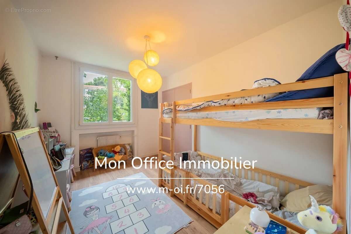 Référence : 7056-PEL. - Appartement 3 pièces - photo 7
