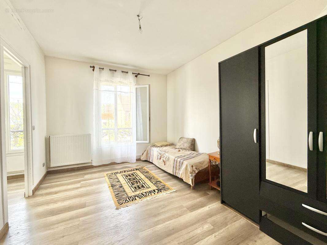 Maison à AULNAY-SOUS-BOIS