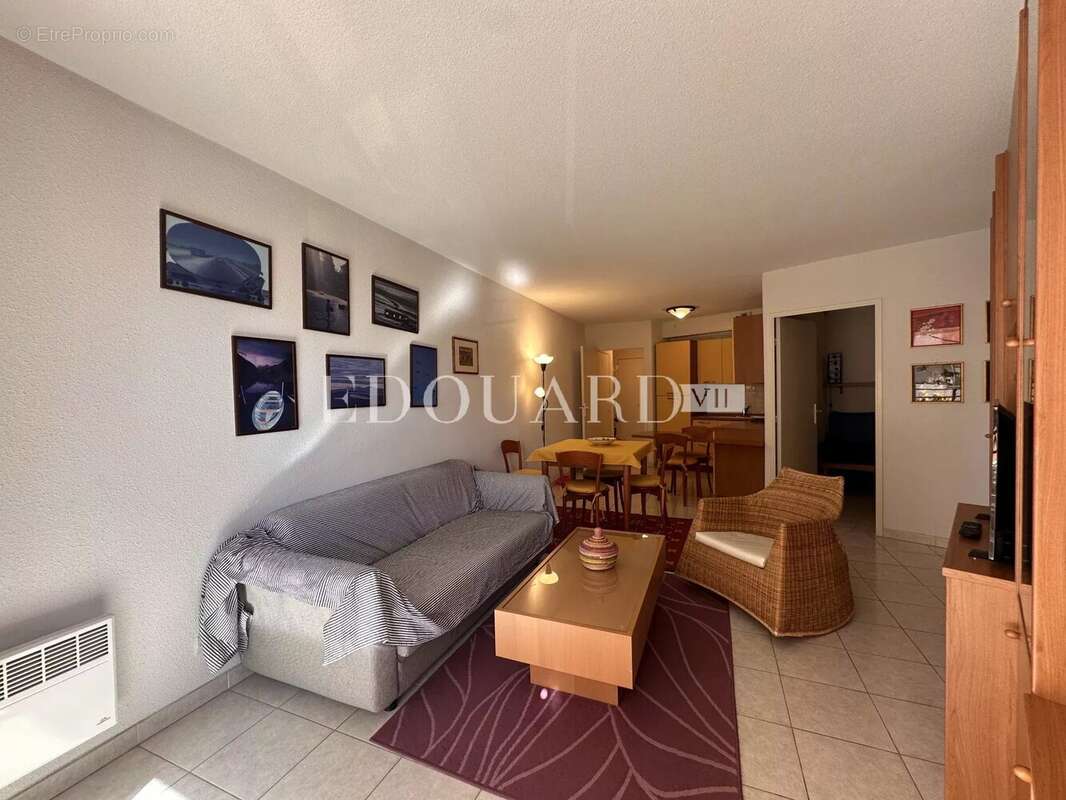 Appartement à ROQUEBRUNE-CAP-MARTIN