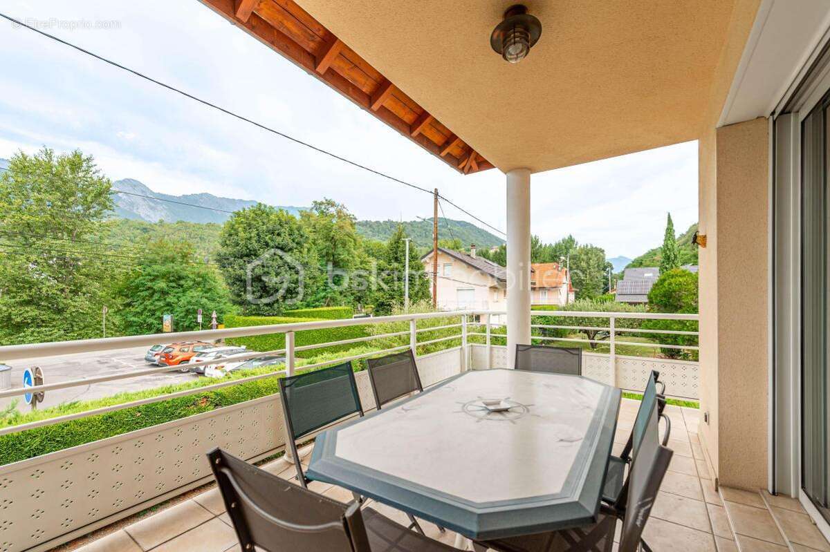 EXCLUSIVITE :  villa contemporaine 155 m2 + sous sol au calme et proche centre ville ALBERTVILLE - photo 3