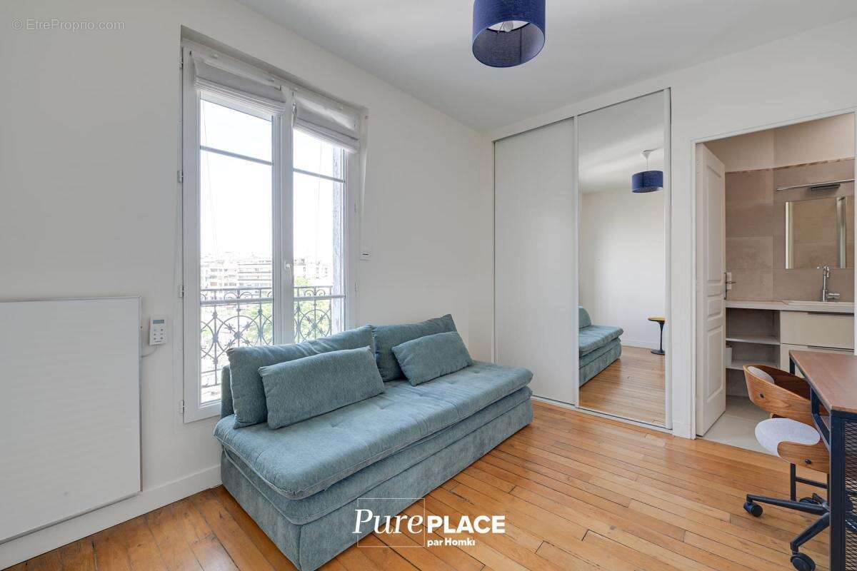 Appartement à PARIS-15E