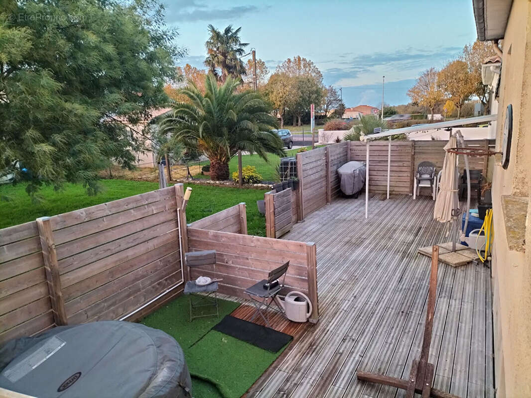 Maison à TONNAY-CHARENTE