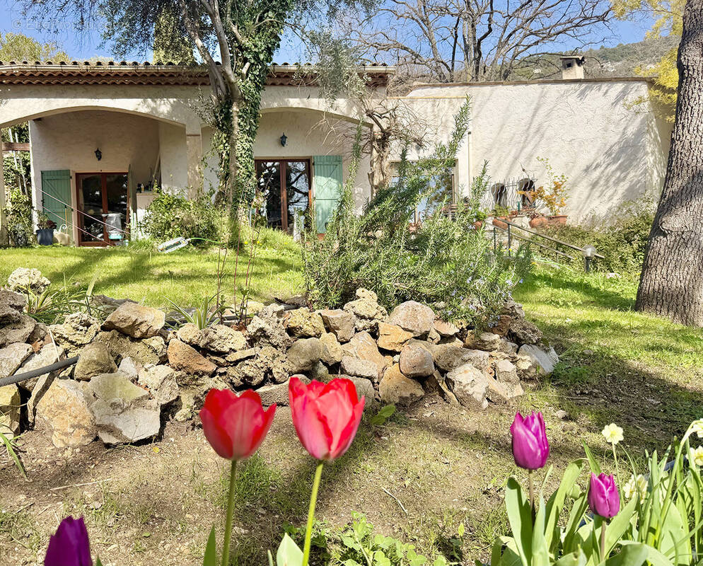 Maison à SPERACEDES