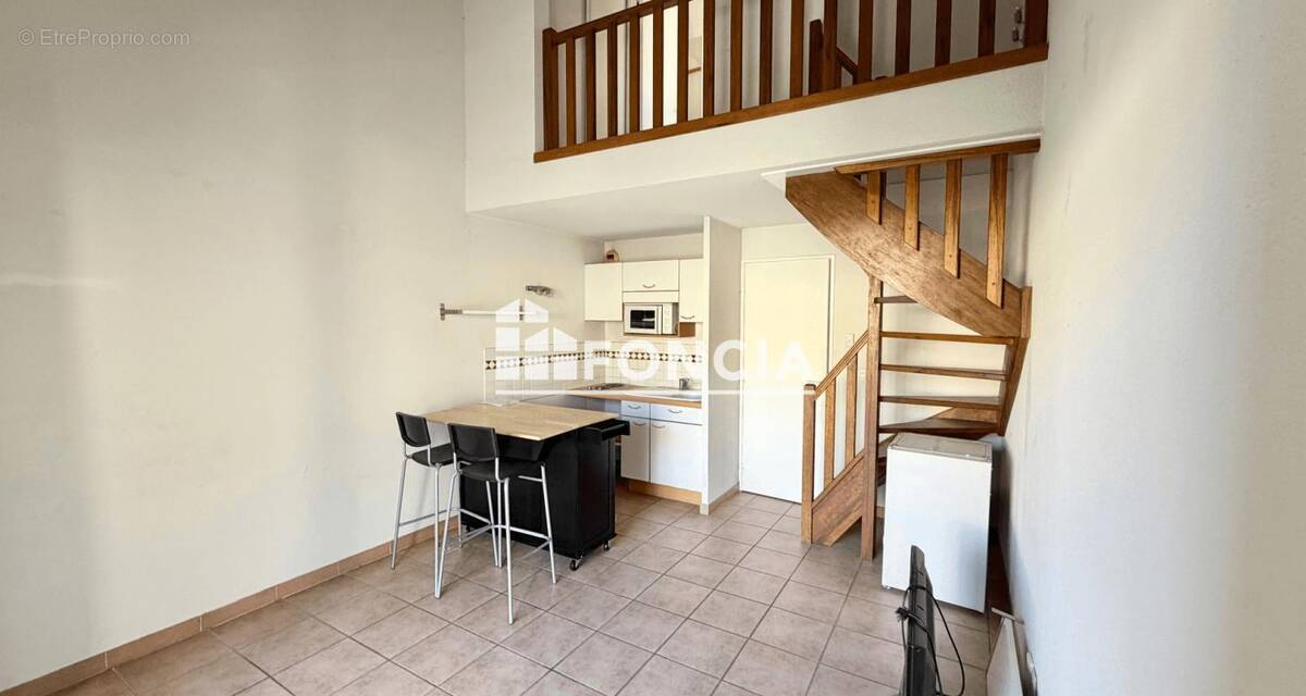 Appartement à SAINT-CYR-SUR-MER