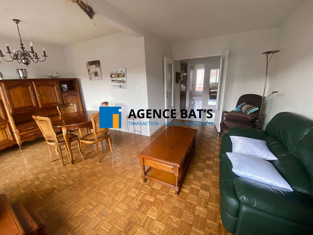 Photo 5 - Appartement à ROCHE-LA-MOLIERE