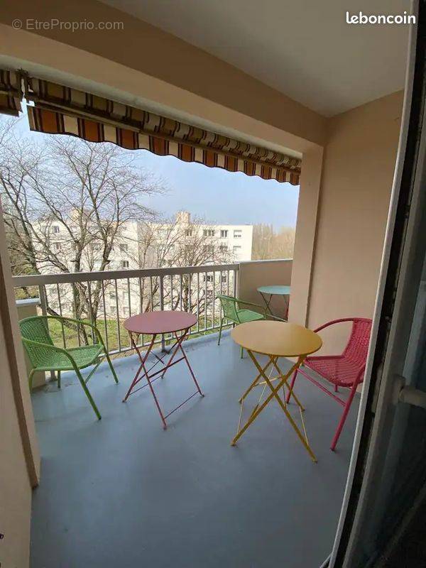 Appartement à PONT-DE-CHERUY