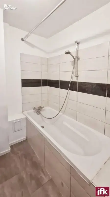 Colmar centre-ville – local de 102,86 m² avec ascenseur - photo 11