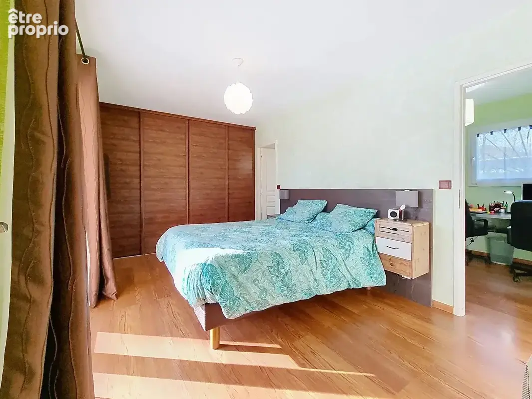 À vendre : Maison spacieuse de 5 pièces à Lugos - photo 13